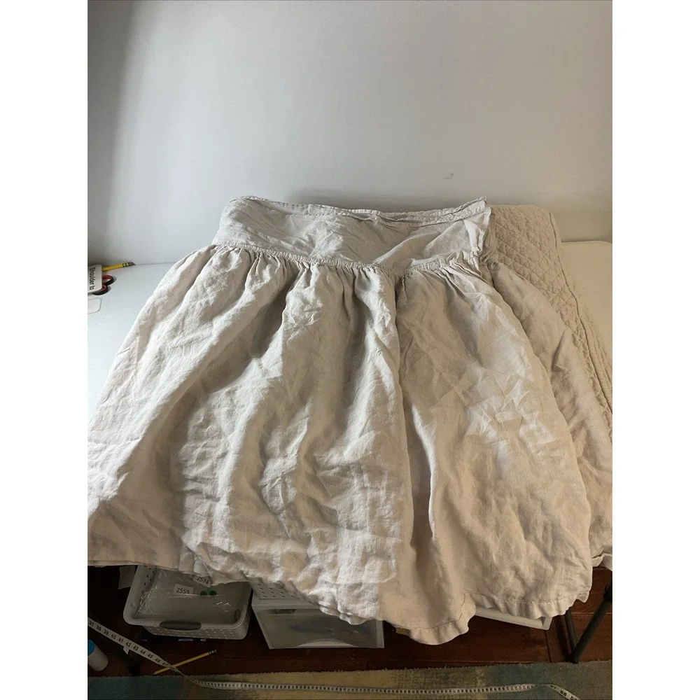 Bella Notte Grey / tan 100% linen Queen quilted coverlet/ bedspread + bed skirt